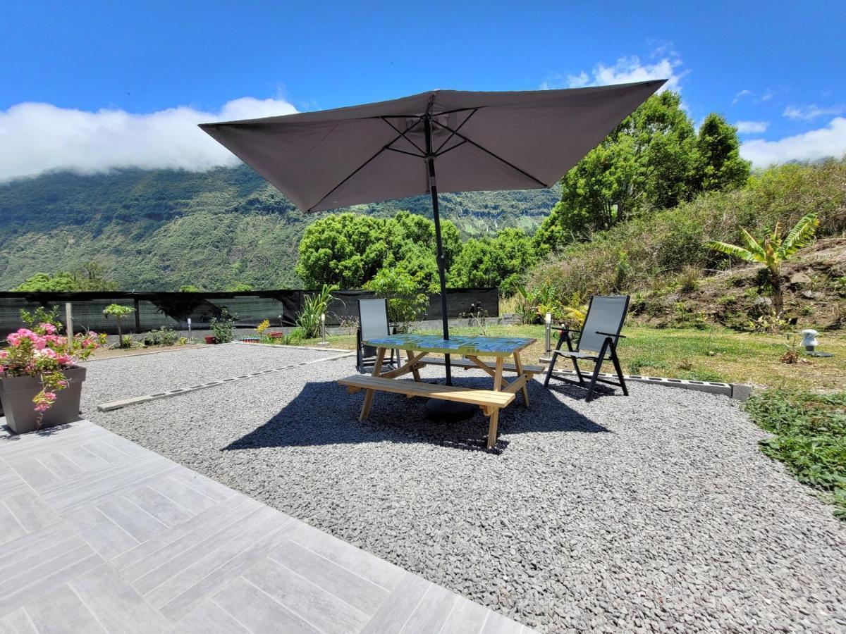 Le Refuge D'Heva Apartment Salazie Bagian luar foto