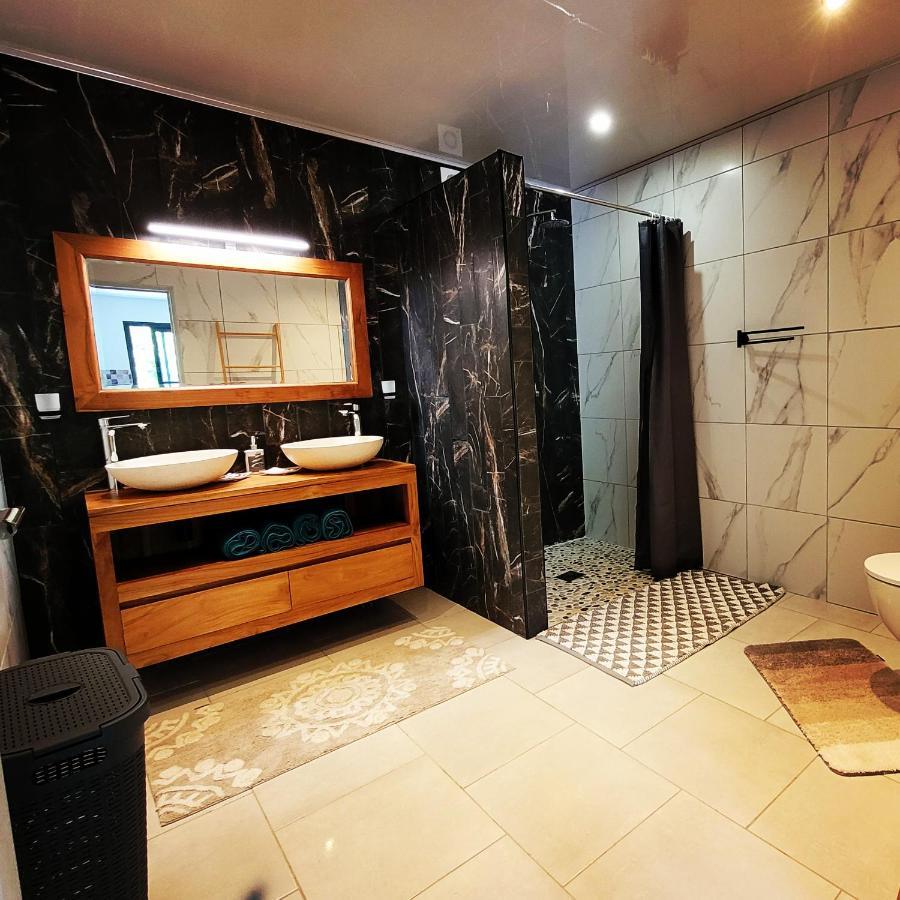 Le Refuge D'Heva Apartment Salazie Bagian luar foto
